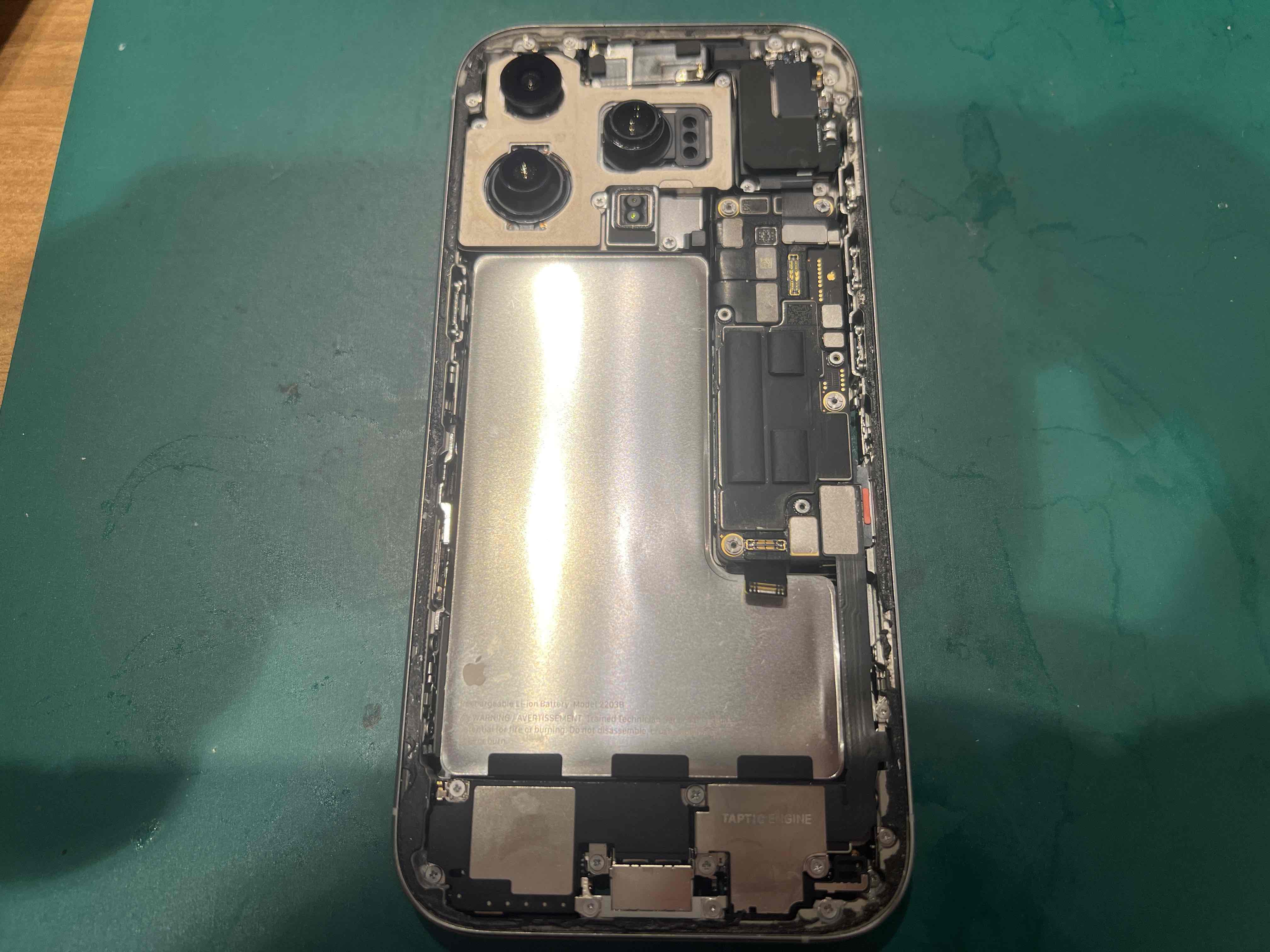 【大森よりご来店】iPhone16Proのバッテリー交換修理をご依頼いただきました！